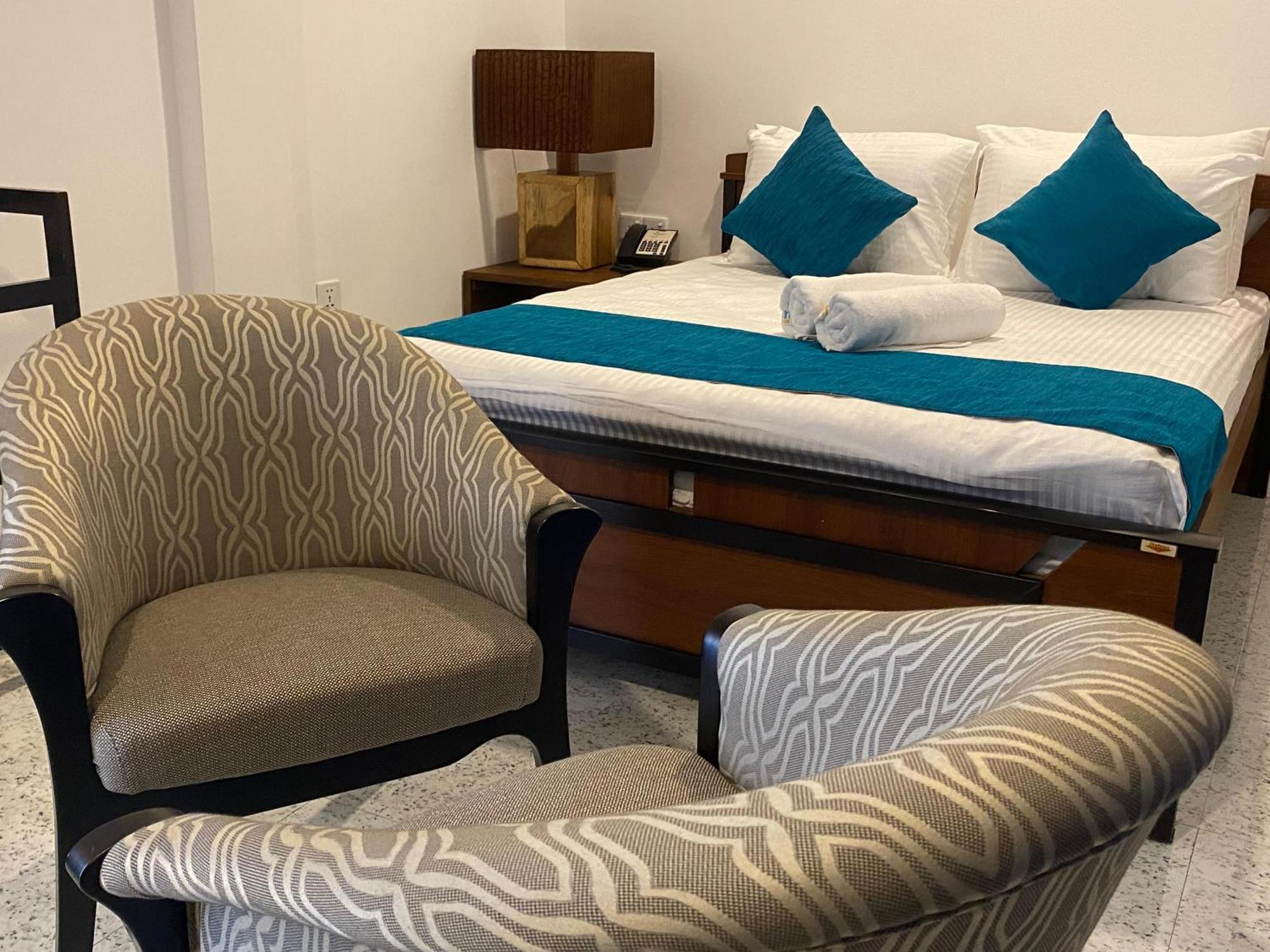 Trinco Beach Resort Тринкомале Екстериор снимка
