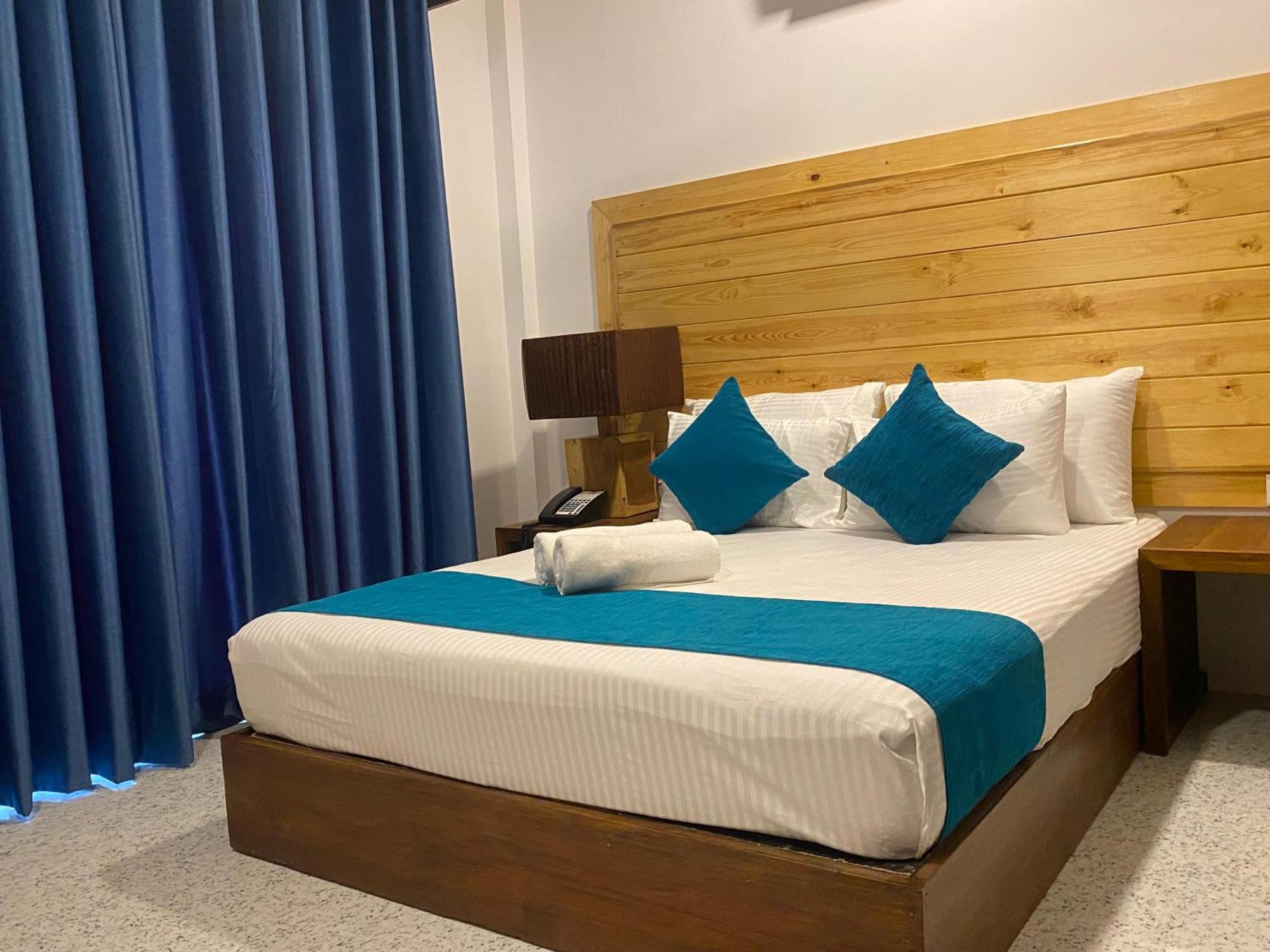Trinco Beach Resort Тринкомале Екстериор снимка