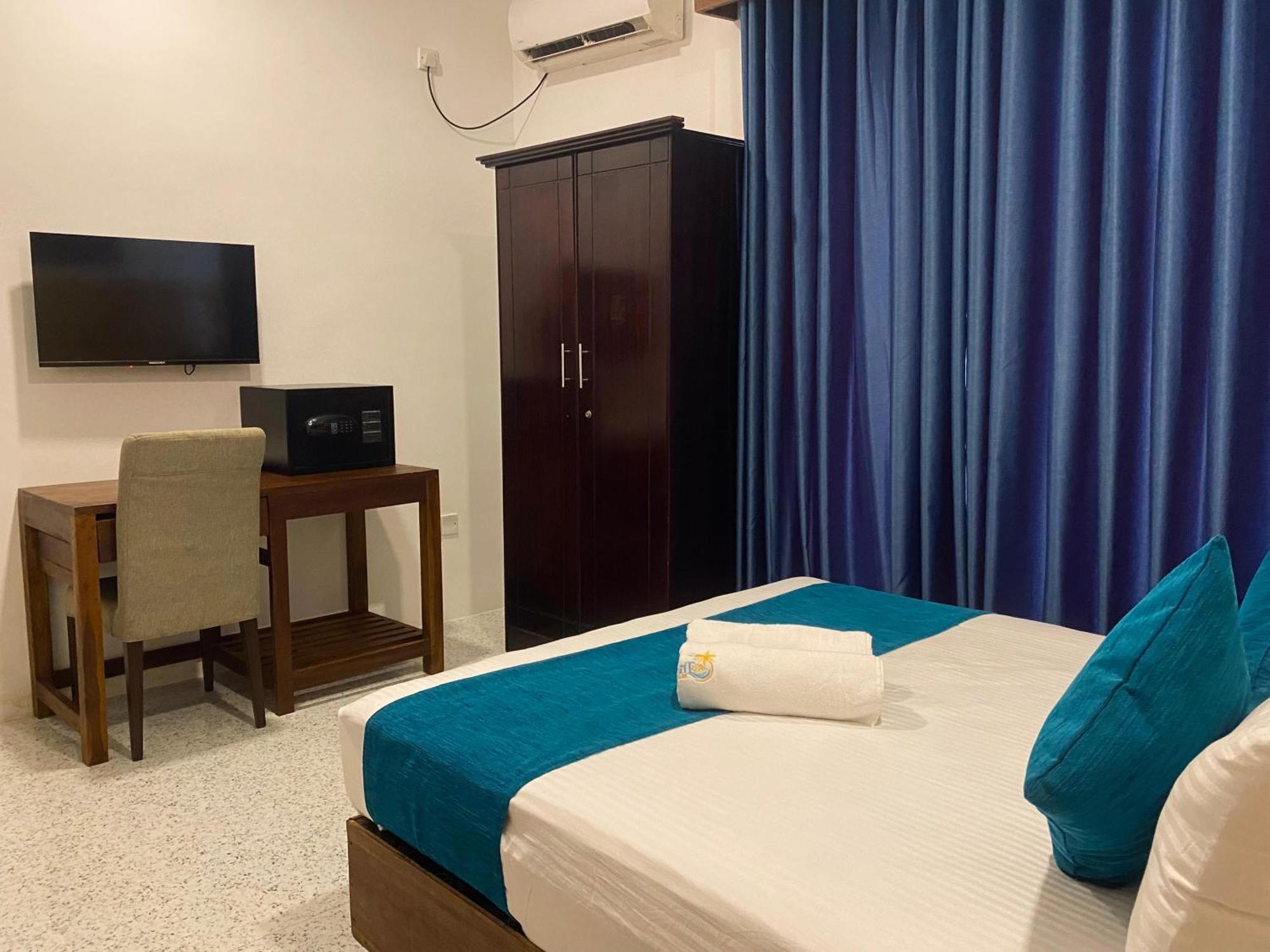 Trinco Beach Resort Тринкомале Екстериор снимка